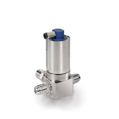 Ham-Let HM31-4VKLC-GM4 - Actuated Valve,1/4 X 1/4 in,3 Port UCV