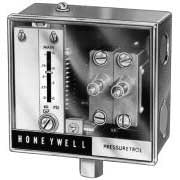 Honeywell Thermal Solutions L4079B1033 Mercury Free Pressuretrol Breaks On Pressure Rise 2-15 PSI Manual Reset