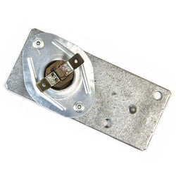 Burnham 109610-01 Manual Reset Blocked Vent Switch W/Bracket (200 Degree Switch). Replaces