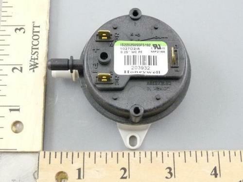 Reznor 203932 Spdt Pressure Switch .25" W.C. IS22025055F5192/B