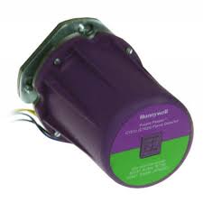 Honeywell Thermal Solutions C7061A1053 120 Vac Flame Sensor Ultraviolet Purple Peeper Self Checking With 1" Npt.