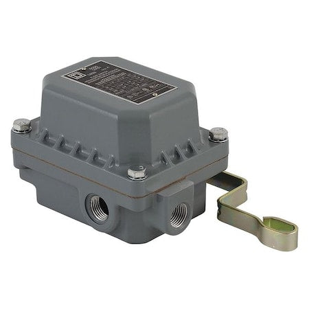 Telemecanique Sensors 9036DR31 - DPST Open Liquid Level Switch Close on Rise 575 VAC