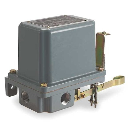Telemecanique Sensors 9038AW1 - DPST Alternator Open Liquid Level Switch Close on Rise 600 VAC